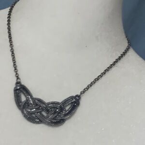 Elegant Black Chain Necklace